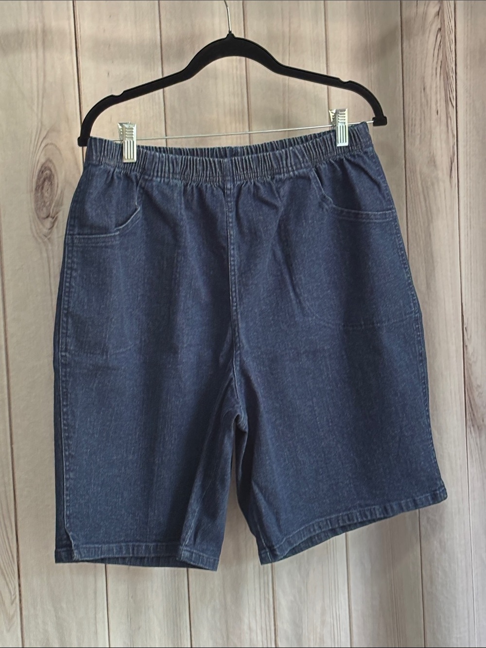 Croft & Barrow Women’s 1X Dark Wash Denim Pull-On Shorts NWOT